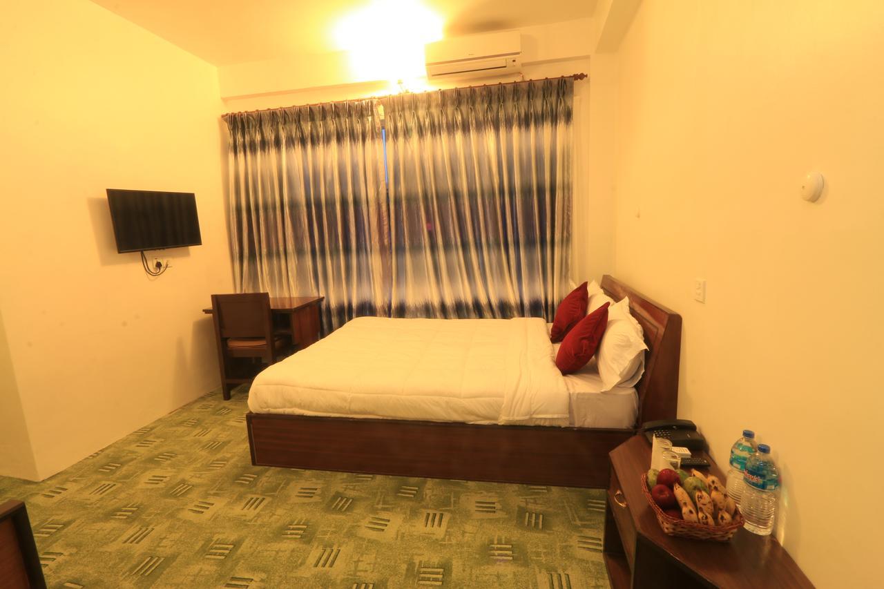 Hotel Magnolia Pokhara Bagian luar foto